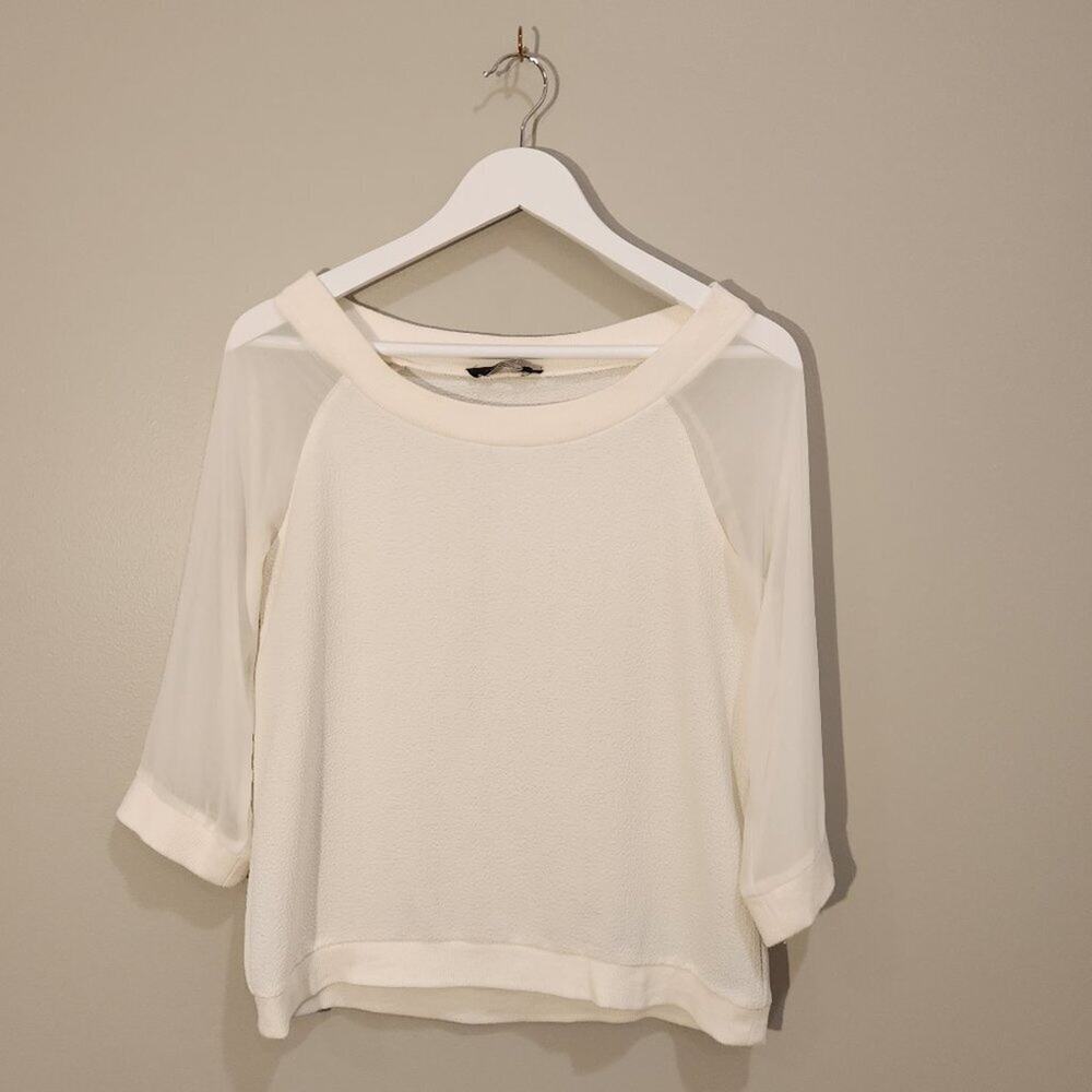 Vertigo Sheer Sleeve Cream Raglan Style 3/4 Sleeve Shirt - Size S